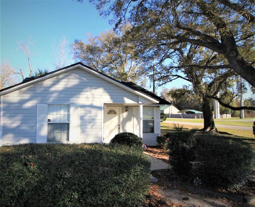 Недавно арендовано: $1,200 (1 спален, 1 ванн, 832 Квадратных фут)