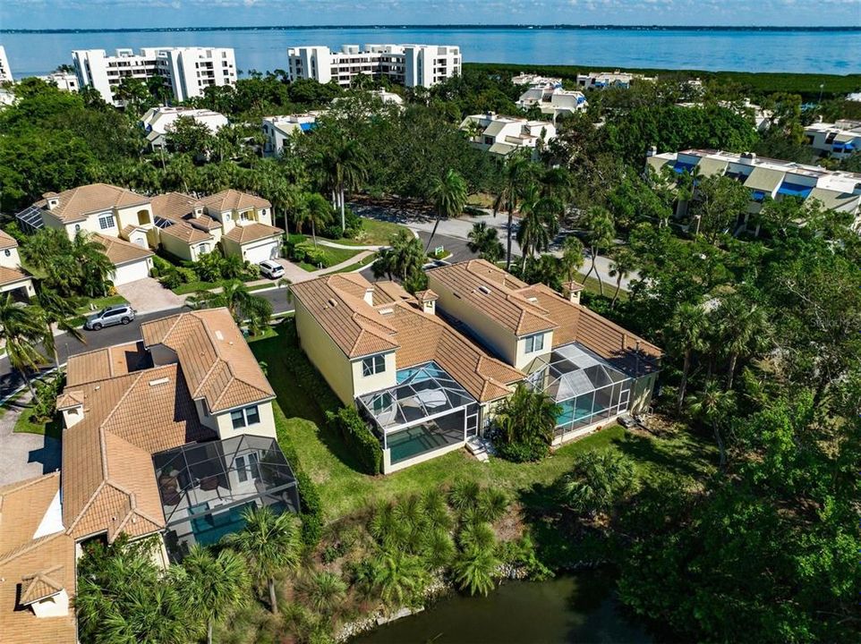 Vendido Recientemente: $1,685,000 (3 camas, 2 baños, 2376 Pies cuadrados)