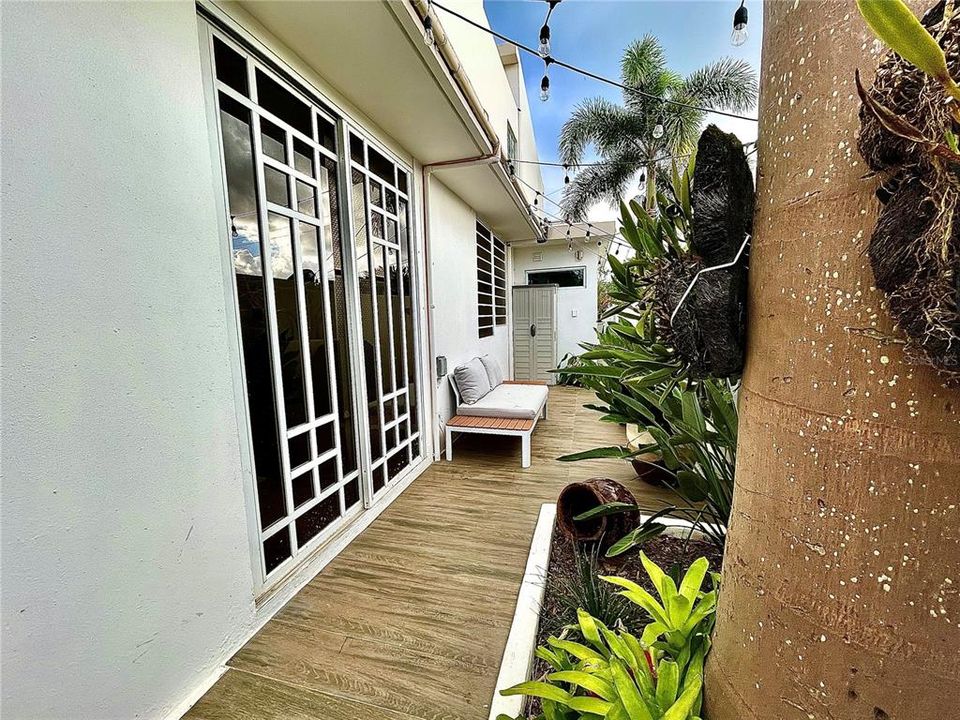 Vendido Recientemente: $545,000 (4 camas, 4 baños, 2639 Pies cuadrados)