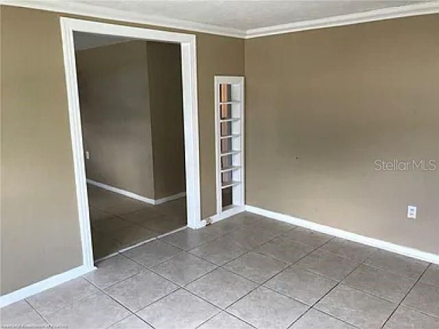 For Sale: $140,000 (2 beds, 1 baths, 720 Square Feet)