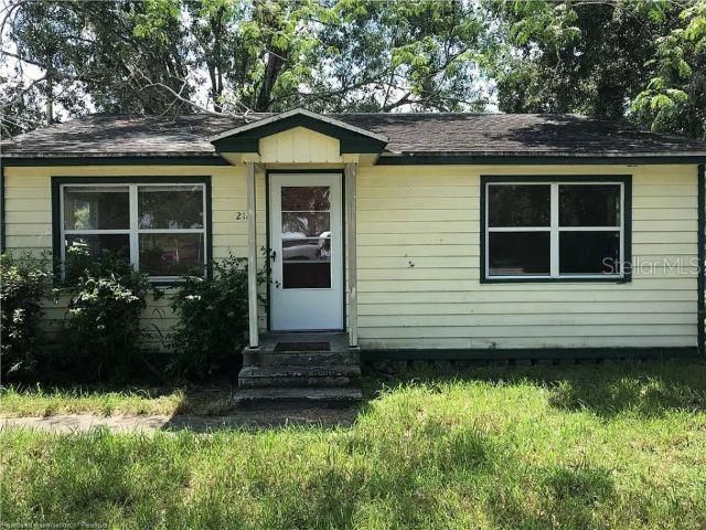 For Sale: $140,000 (2 beds, 1 baths, 720 Square Feet)