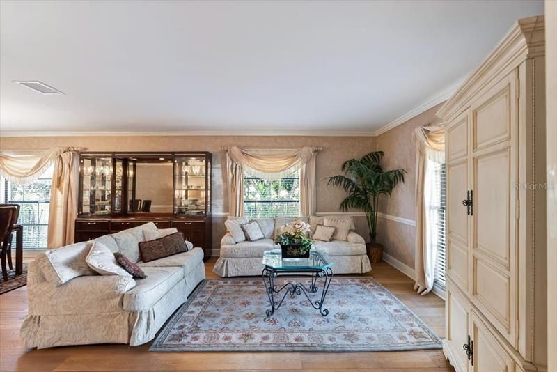 Recently Sold: $1,429,000 (4 beds, 3 baths, 3864 Square Feet)