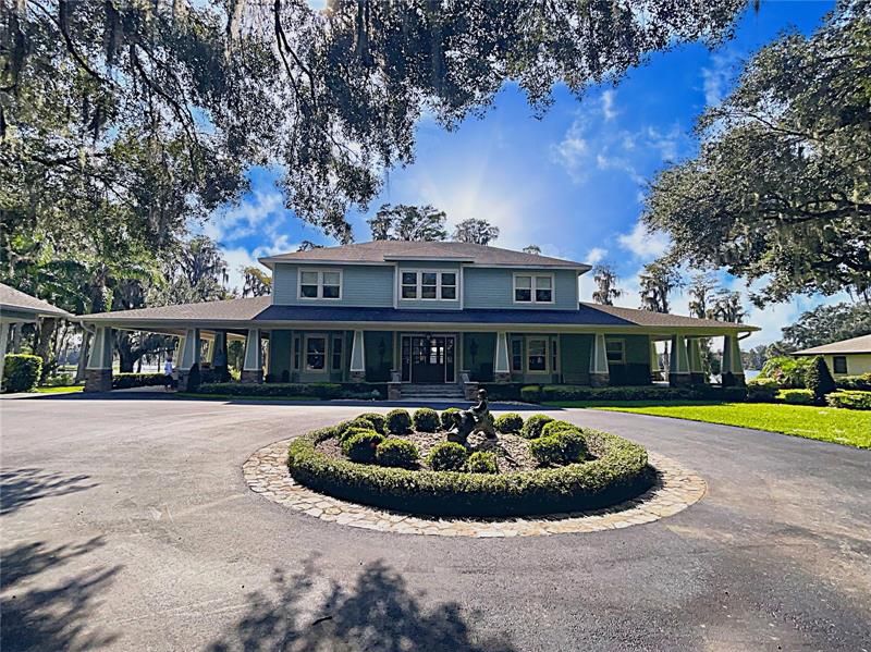 Recently Sold: $2,407,000 (4 beds, 5 baths, 4842 Square Feet)