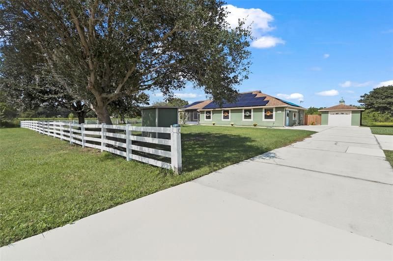 Recently Sold: $625,000 (3 beds, 2 baths, 2696 Square Feet)