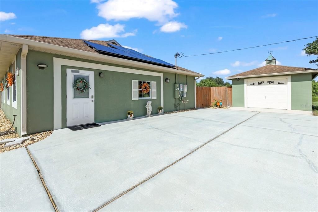 Recently Sold: $625,000 (3 beds, 2 baths, 2696 Square Feet)