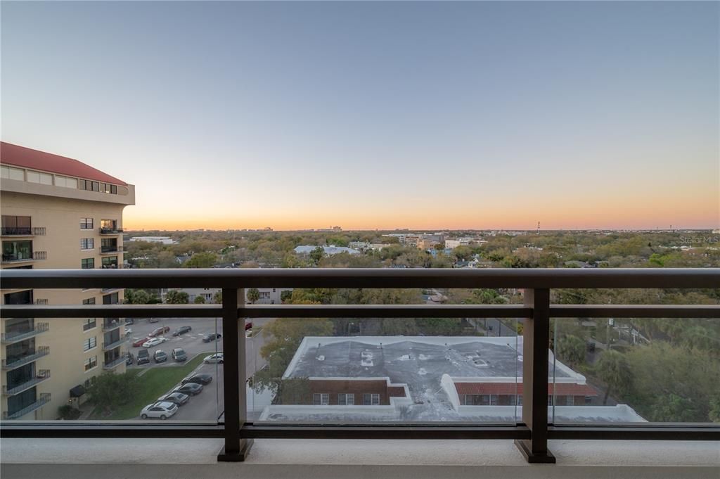 Active With Contract: $9,500 (2 beds, 3 baths, 2068 Square Feet)