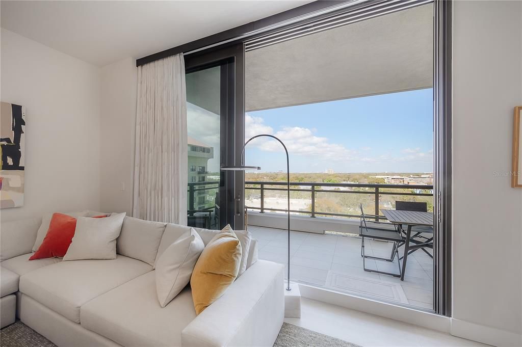 Active With Contract: $9,500 (2 beds, 3 baths, 2068 Square Feet)