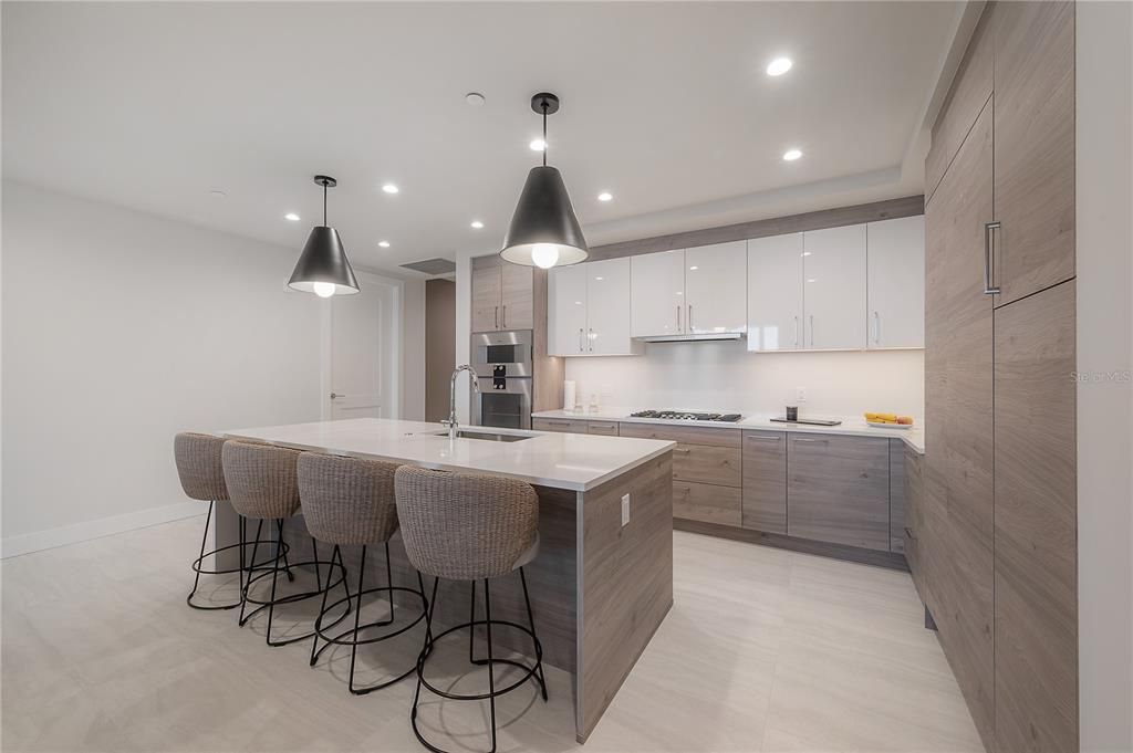 Active With Contract: $9,500 (2 beds, 3 baths, 2068 Square Feet)