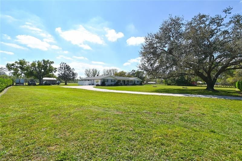 Recently Sold: $825,000 (3 beds, 2 baths, 2095 Square Feet)