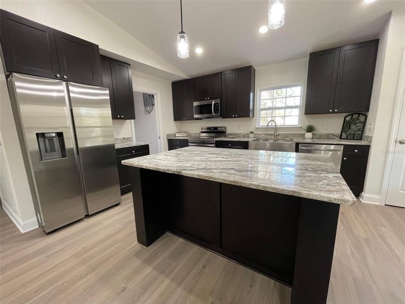 Recently Sold: $244,000 (2 beds, 2 baths, 1110 Square Feet)
