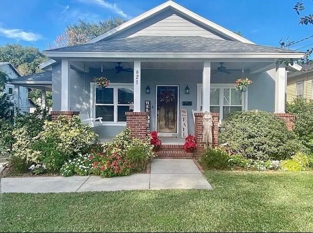 Recently Sold: $410,000 (3 beds, 2 baths, 1595 Square Feet)