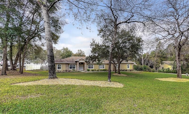 Recently Sold: $560,000 (4 beds, 3 baths, 3008 Square Feet)