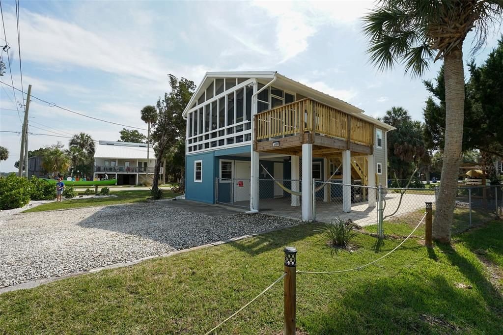 For Sale: $699,000 (3 beds, 2 baths, 1430 Square Feet)