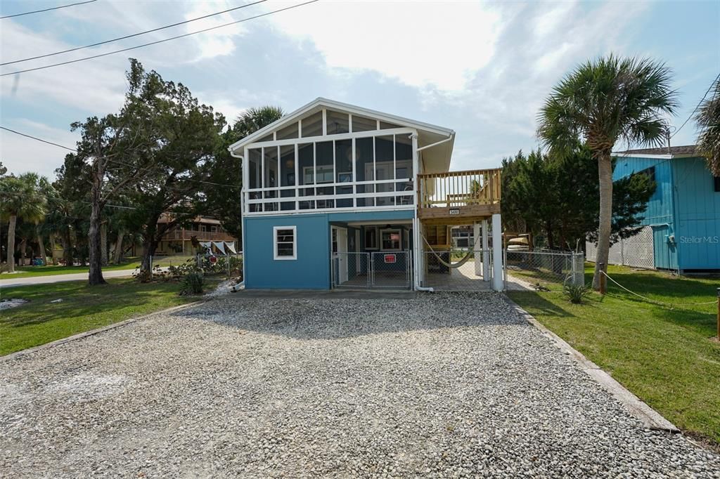 For Sale: $699,000 (3 beds, 2 baths, 1430 Square Feet)