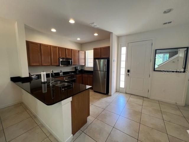 Recently Sold: $352,000 (3 beds, 2 baths, 1474 Square Feet)