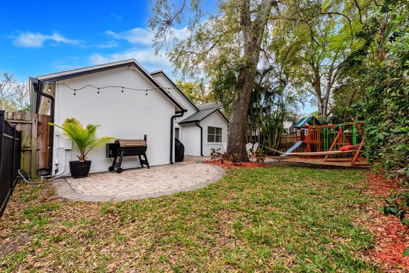 Recently Sold: $345,000 (3 beds, 2 baths, 1248 Square Feet)