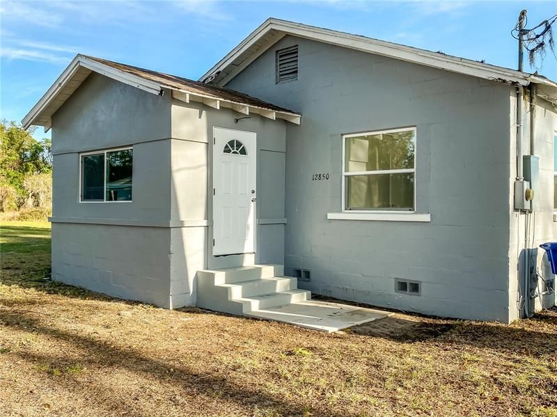 Recently Rented: $1,395 (3 beds, 1 baths, 1004 Square Feet)