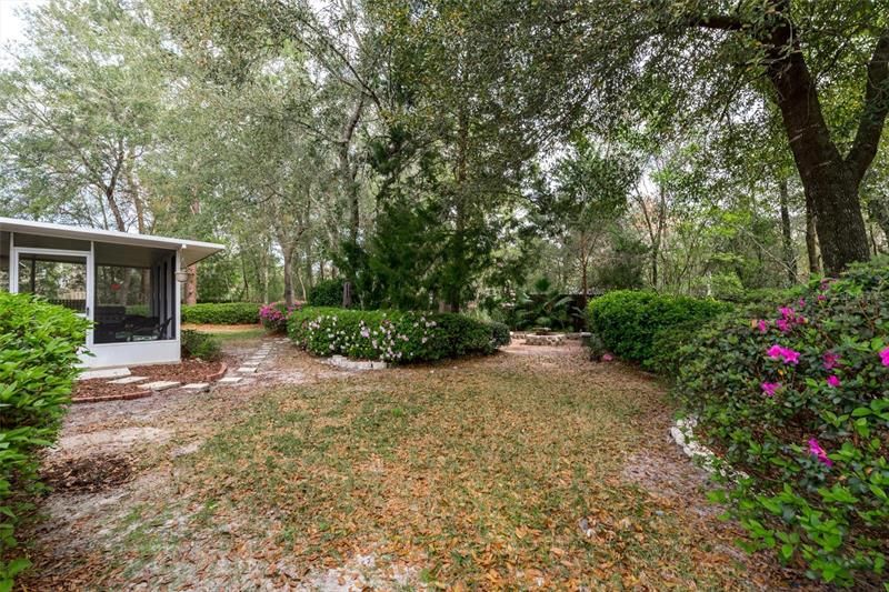 Recently Sold: $339,000 (3 beds, 2 baths, 2051 Square Feet)