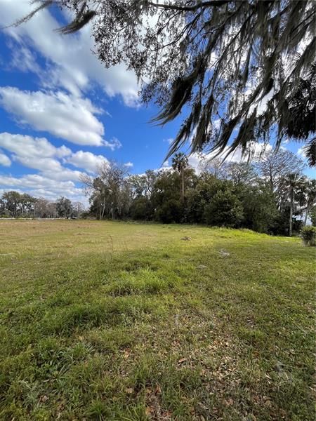 For Sale: $875,000 (2.50 acres)