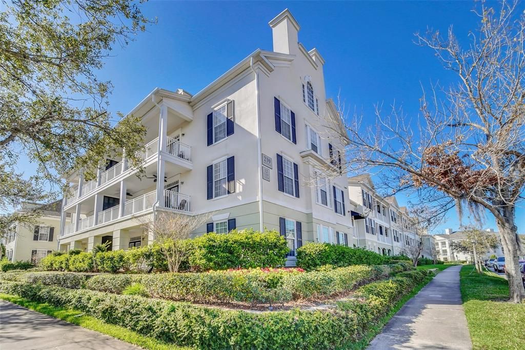 Recently Sold: $287,500 (1 beds, 1 baths, 952 Square Feet)