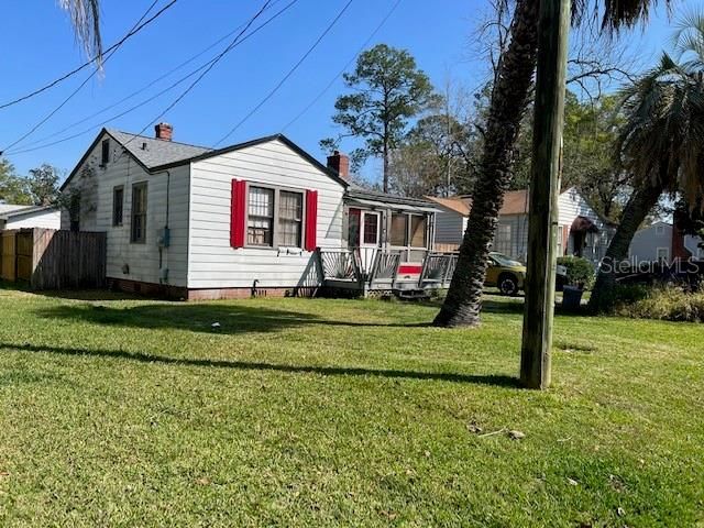 Recently Sold: $150,000 (2 beds, 1 baths, 870 Square Feet)