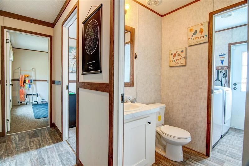最近售出: $170,000 (3 贝兹, 2 浴室, 1140 平方英尺)