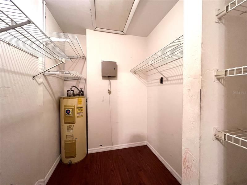 Vendido Recientemente: $145,000 (2 camas, 2 baños, 988 Pies cuadrados)