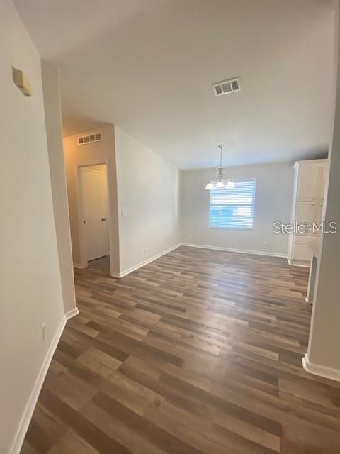 Recently Rented: $1,550 (2 beds, 2 baths, 1302 Square Feet)