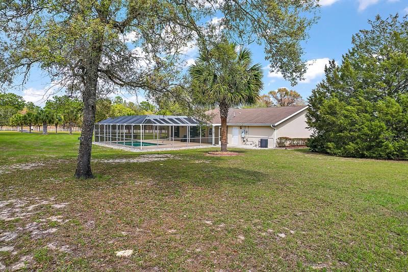 Recently Sold: $680,000 (3 beds, 2 baths, 1476 Square Feet)