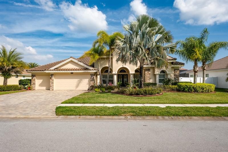 Recently Sold: $1,300,000 (4 beds, 3 baths, 3030 Square Feet)