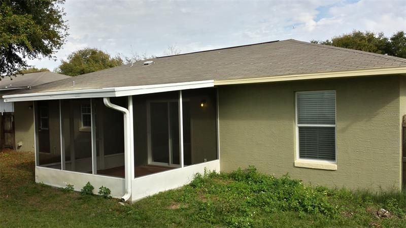 Recently Rented: $1,695 (3 beds, 2 baths, 1105 Square Feet)