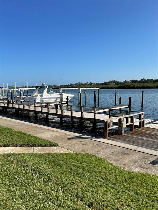 For Rent: $6,000 (2 beds, 2 baths, 1265 Square Feet)