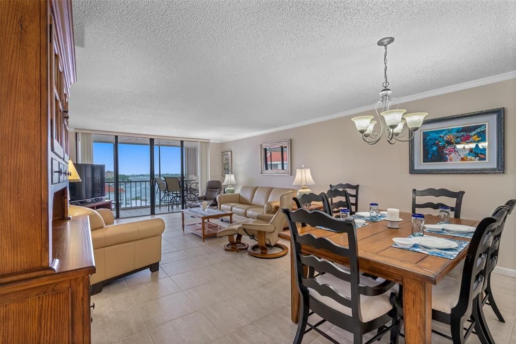 For Rent: $6,000 (2 beds, 2 baths, 1265 Square Feet)