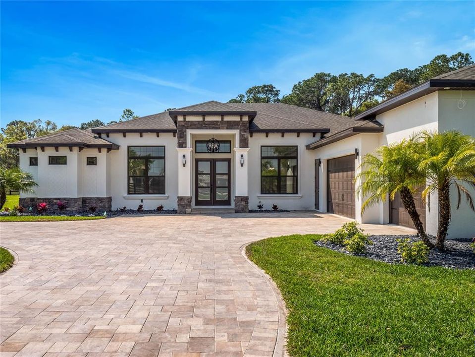 Recientemente alquilado: $4,800 (4 camas, 3 baños, 3210 Pies cuadrados)