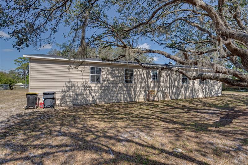 Recently Sold: $240,000 (4 beds, 2 baths, 1904 Square Feet)
