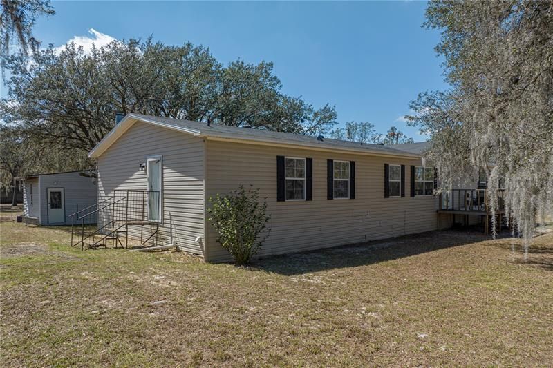 Recently Sold: $240,000 (4 beds, 2 baths, 1904 Square Feet)