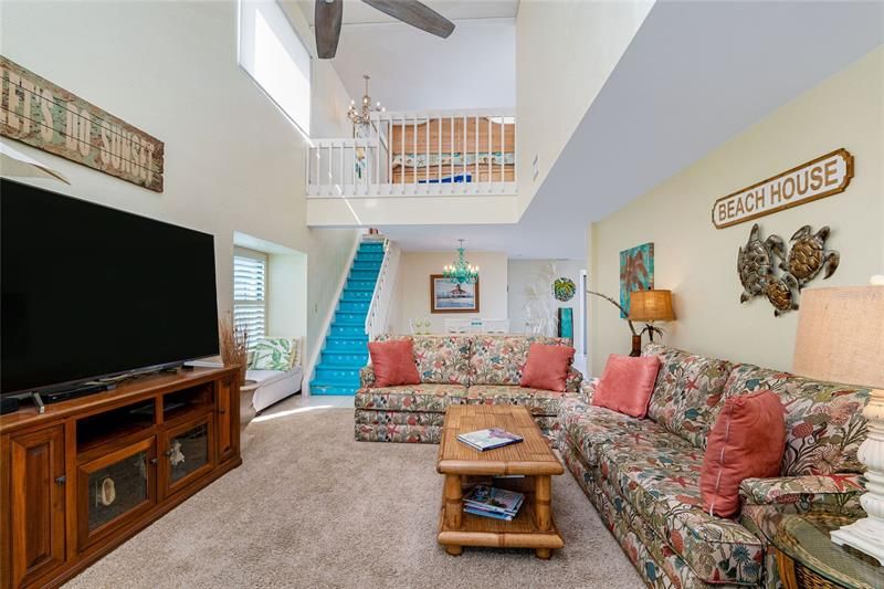 Recently Sold: $900,000 (2 beds, 3 baths, 1520 Square Feet)