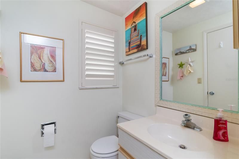 Recently Sold: $900,000 (2 beds, 3 baths, 1520 Square Feet)