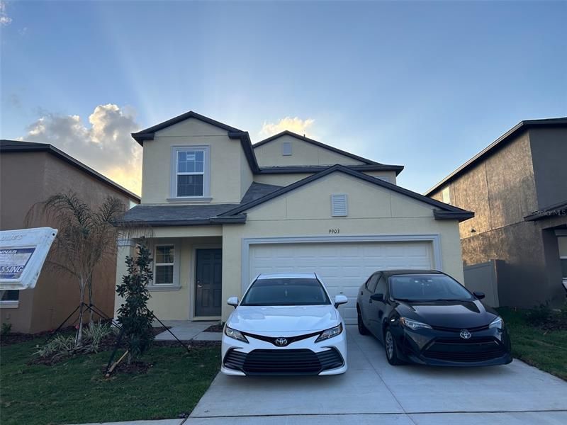 Recently Sold: $374,990 (5 beds, 2 baths, 2389 Square Feet)