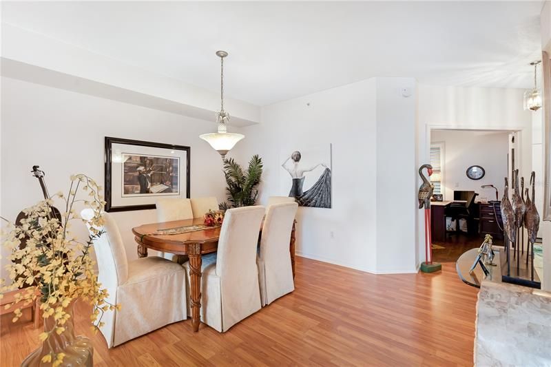 Recently Sold: $695,500 (3 beds, 2 baths, 2018 Square Feet)
