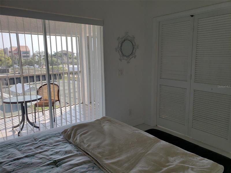 For Rent: $3,000 (2 beds, 2 baths, 1074 Square Feet)