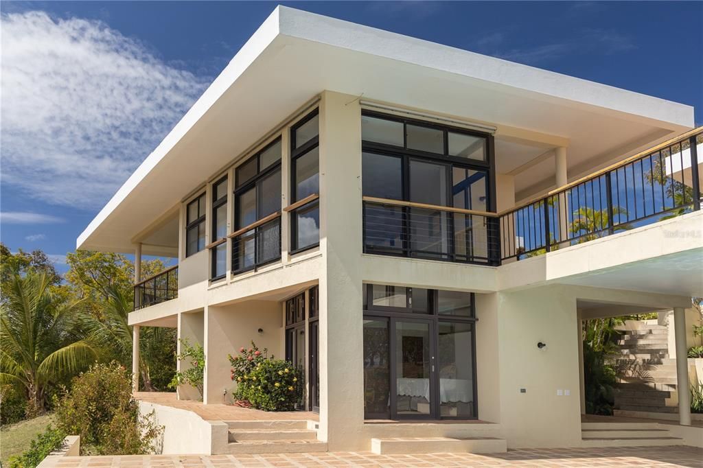 Recently Sold: $1,495,000 (3 beds, 2 baths, 0 Square Feet)