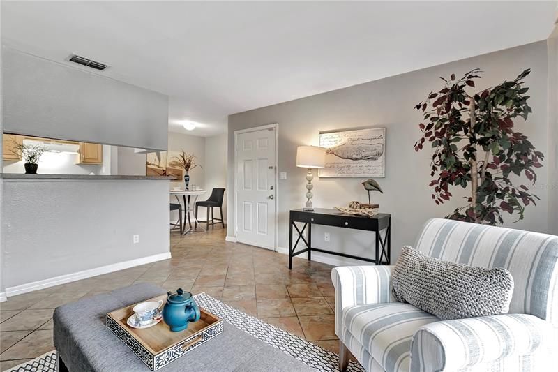 Recently Sold: $150,000 (1 beds, 1 baths, 615 Square Feet)