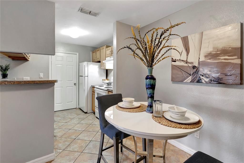 Recently Sold: $150,000 (1 beds, 1 baths, 615 Square Feet)