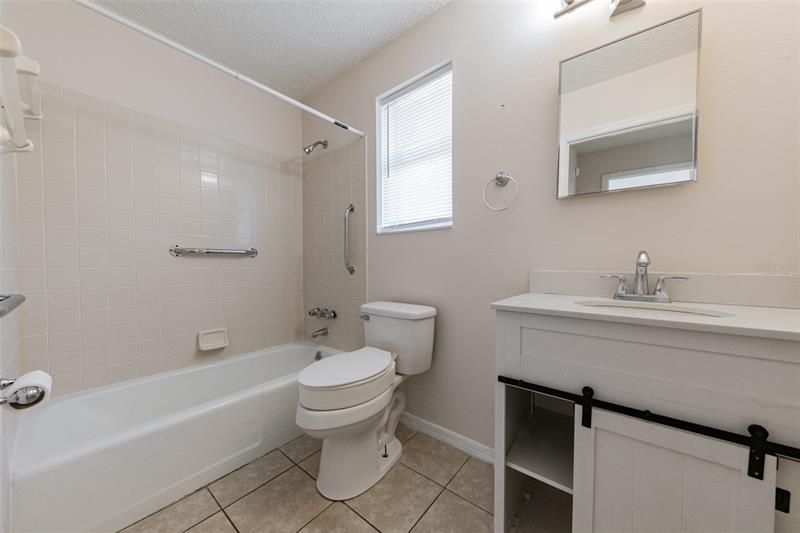 Недавно арендовано: $1,100 (1 спален, 1 ванн, 678 Квадратных фут)