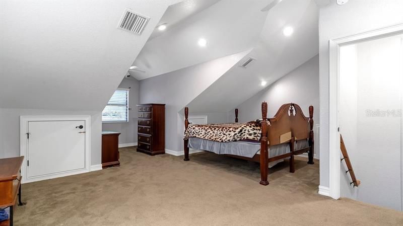 Upstairs bedroom