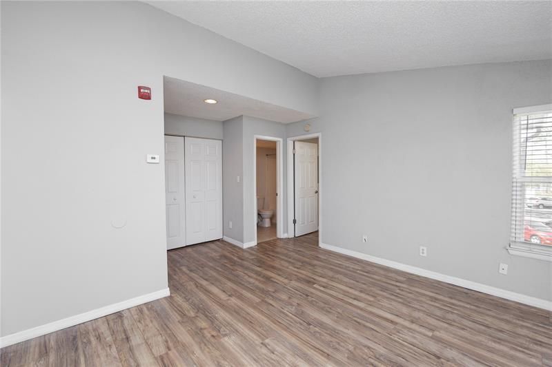 Spacious main living room