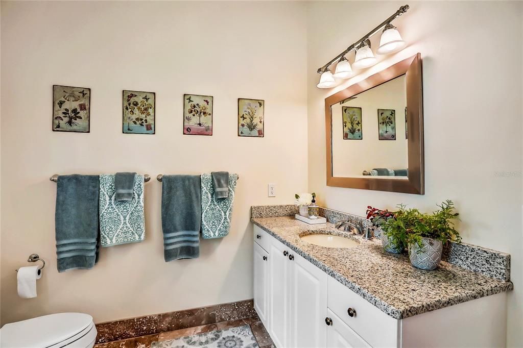 Recently Sold: $699,000 (2 beds, 2 baths, 2570 Square Feet)