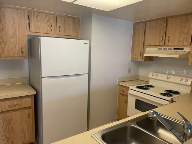 Recently Rented: $1,200 (1 beds, 1 baths, 733 Square Feet)