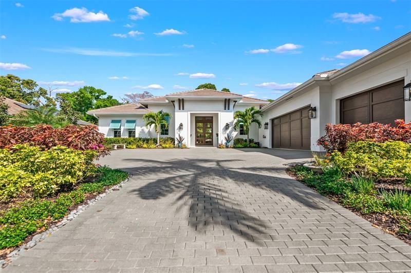 Recently Sold: $3,495,000 (4 beds, 4 baths, 3773 Square Feet)